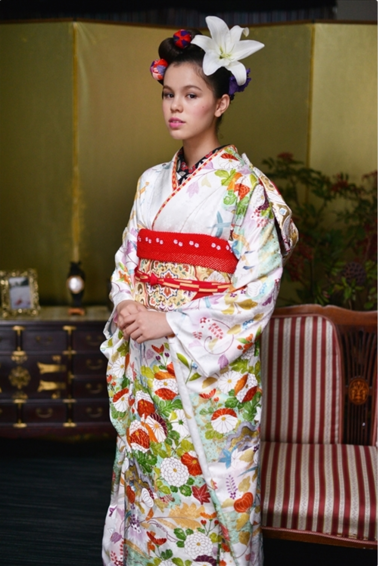 GISELLY BLOG KIMONO.png